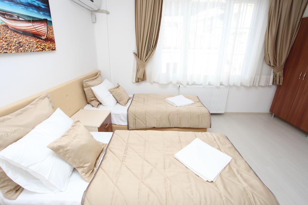 Hotel Nicoleport 3*