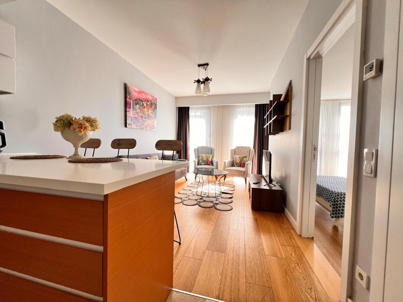 Apartment Divan - Guenesli Near Atakoey Metro Station
