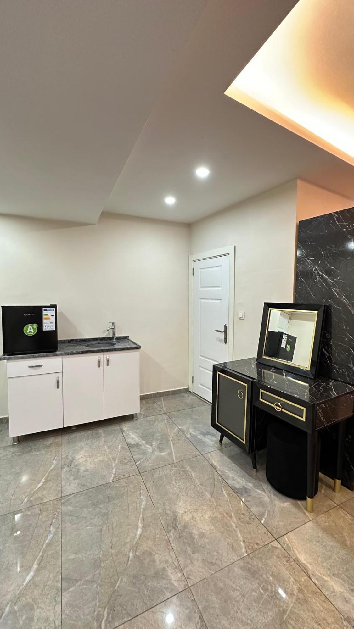 Sevil New Aparthotel
