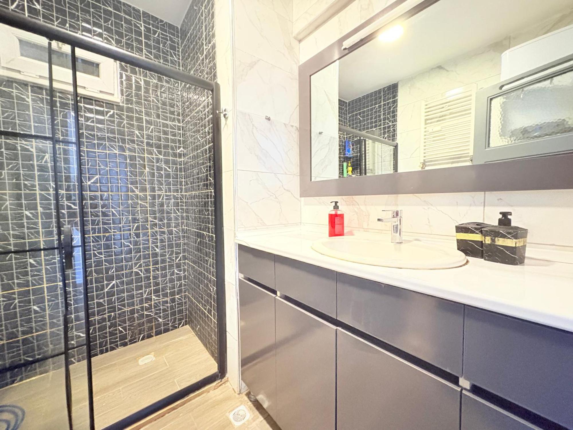 Apartment With 3br, Lift, Ac, Cihangir