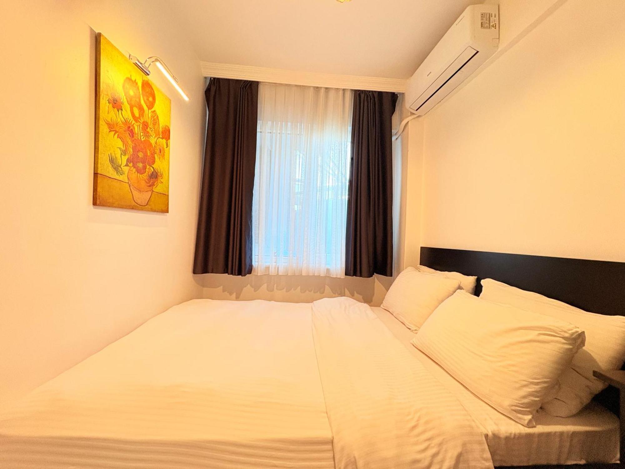 With 3br, Lift, Ac, Cihangir * Istanbul