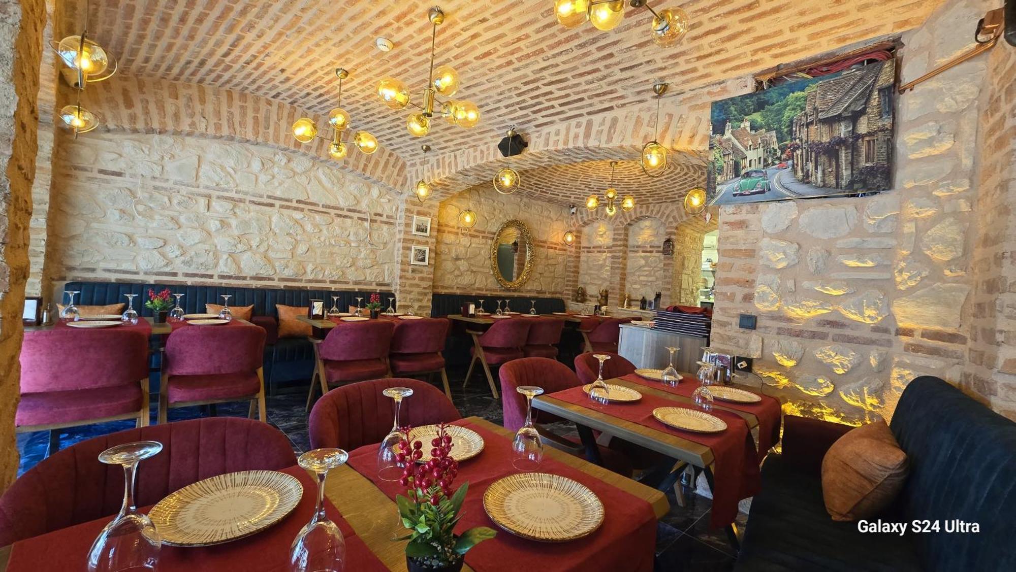 Hotel Safir Gold 4*
