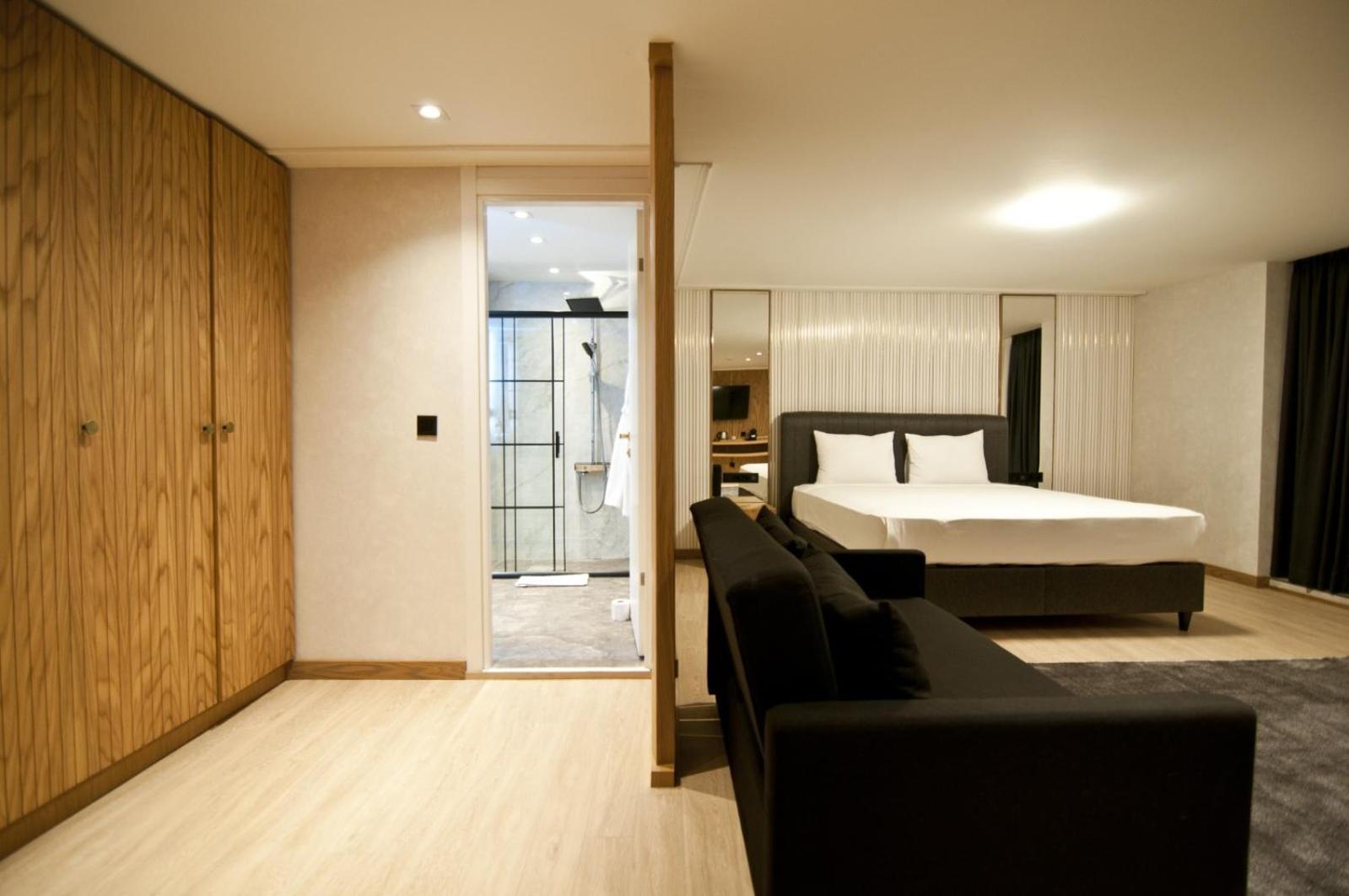 Xloft Hotel