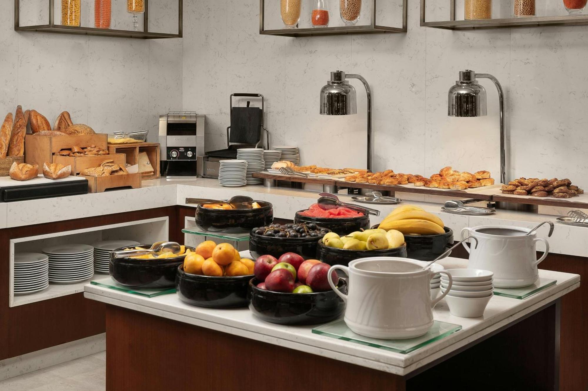 Sheraton Levent Hotel 5*