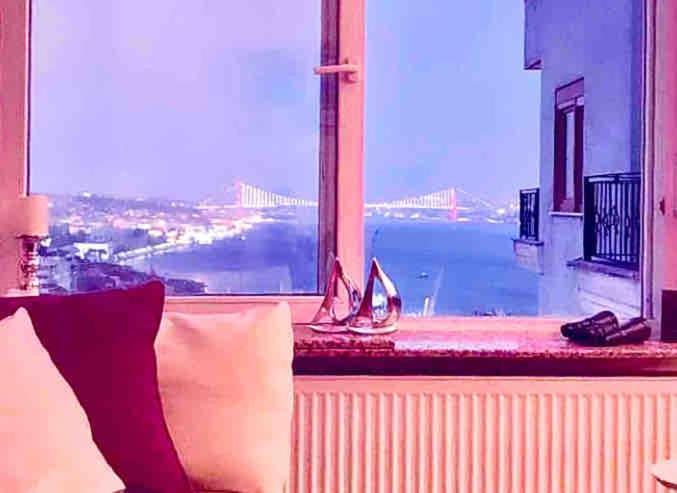 A Million Dollar View Of The Bosporus And Balcony *