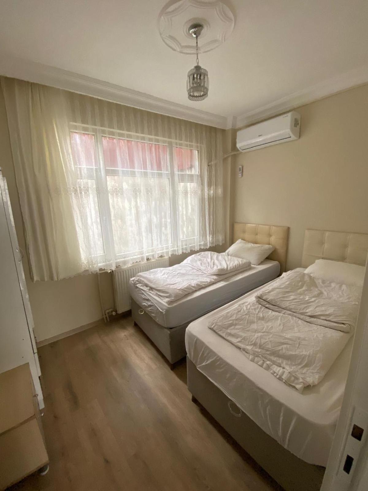 Eda's Apartment