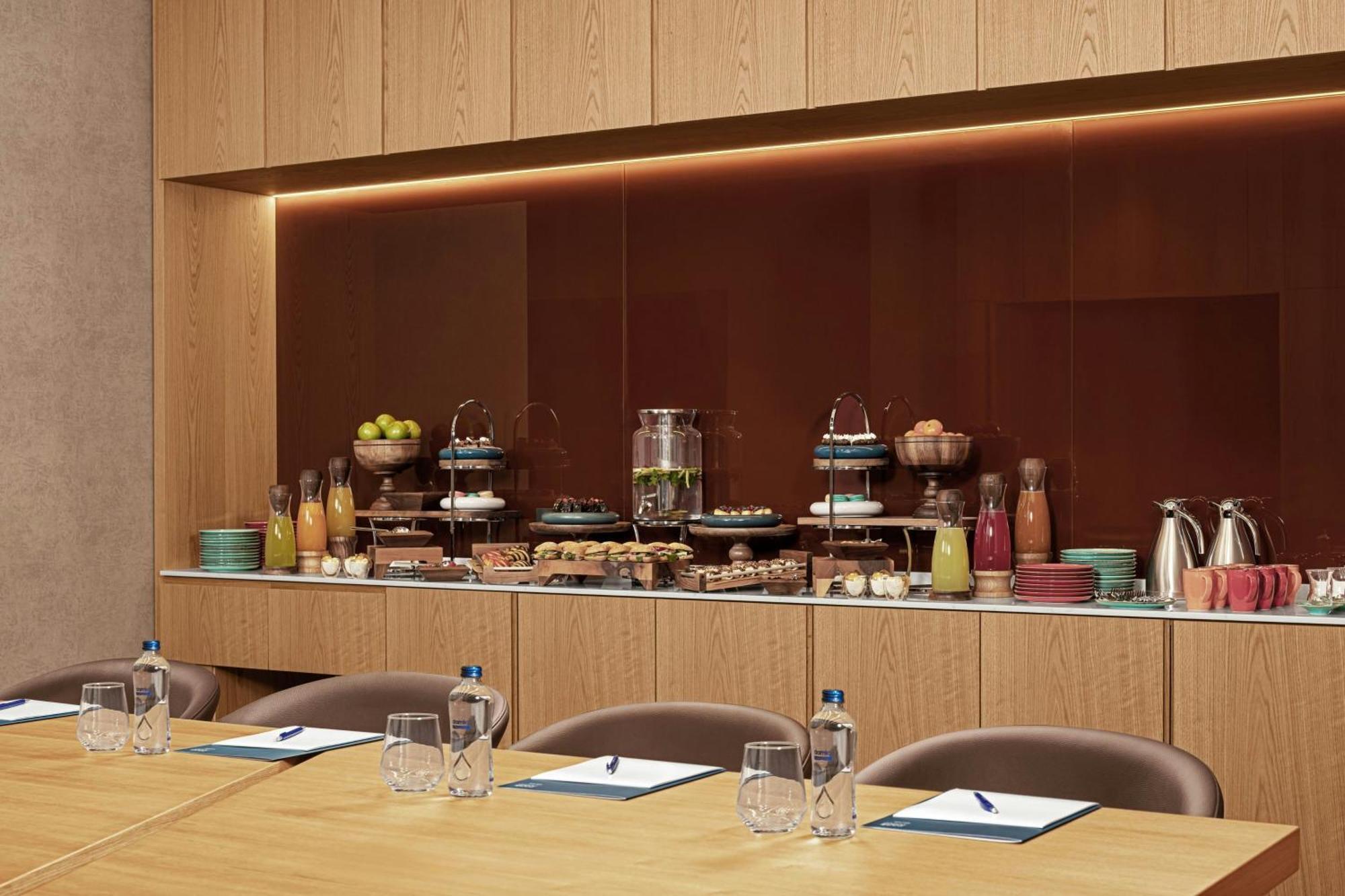 Otel Four Points By Sheraton Pendik 4*