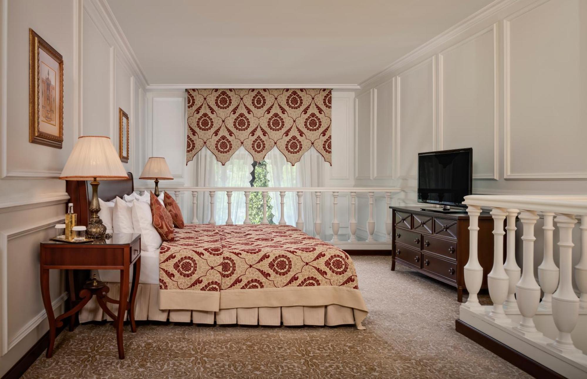 Ciragan Palace Kempinski Hotel 5*