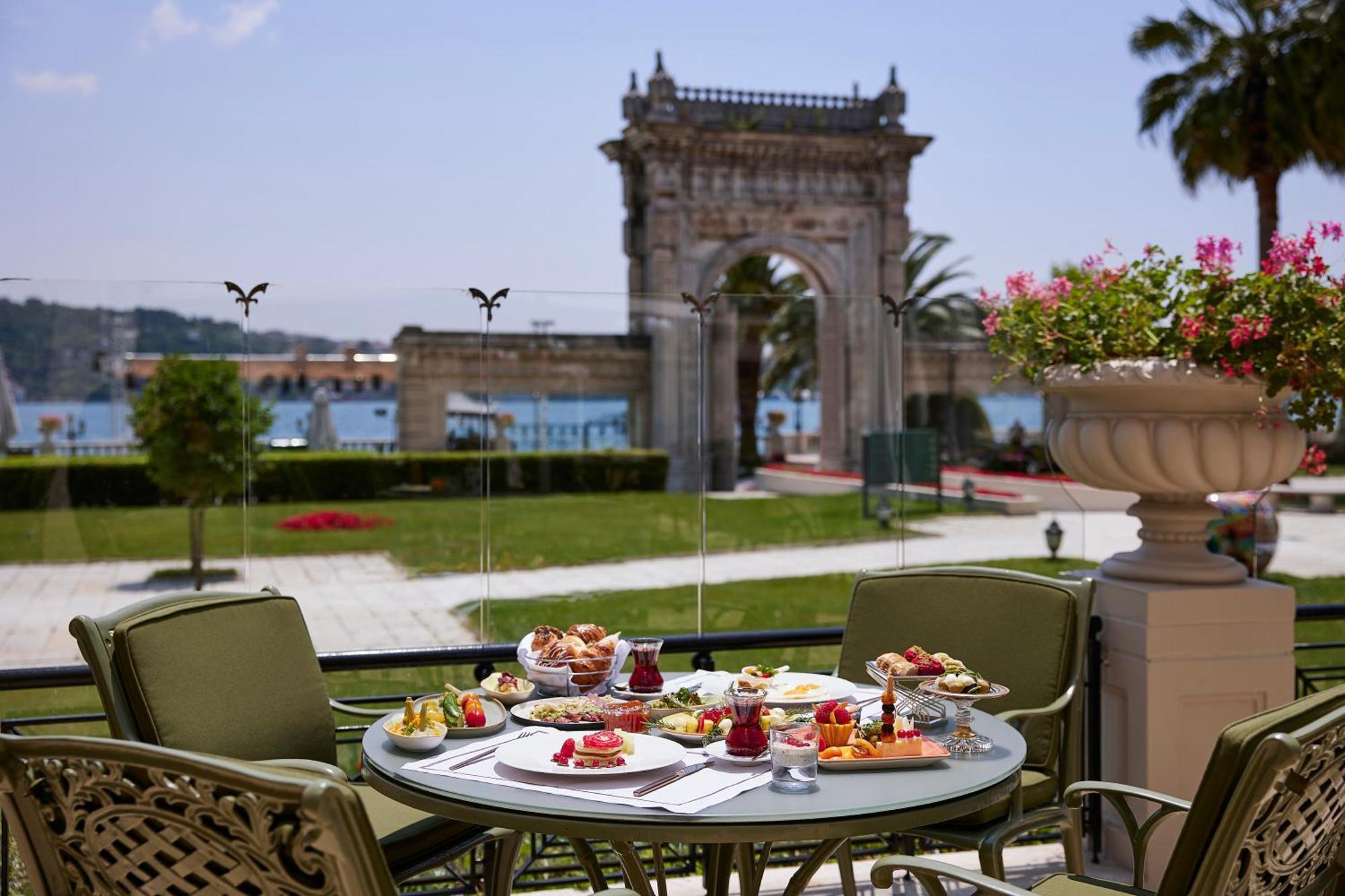 Ciragan Palace Kempinski Hotel 5*