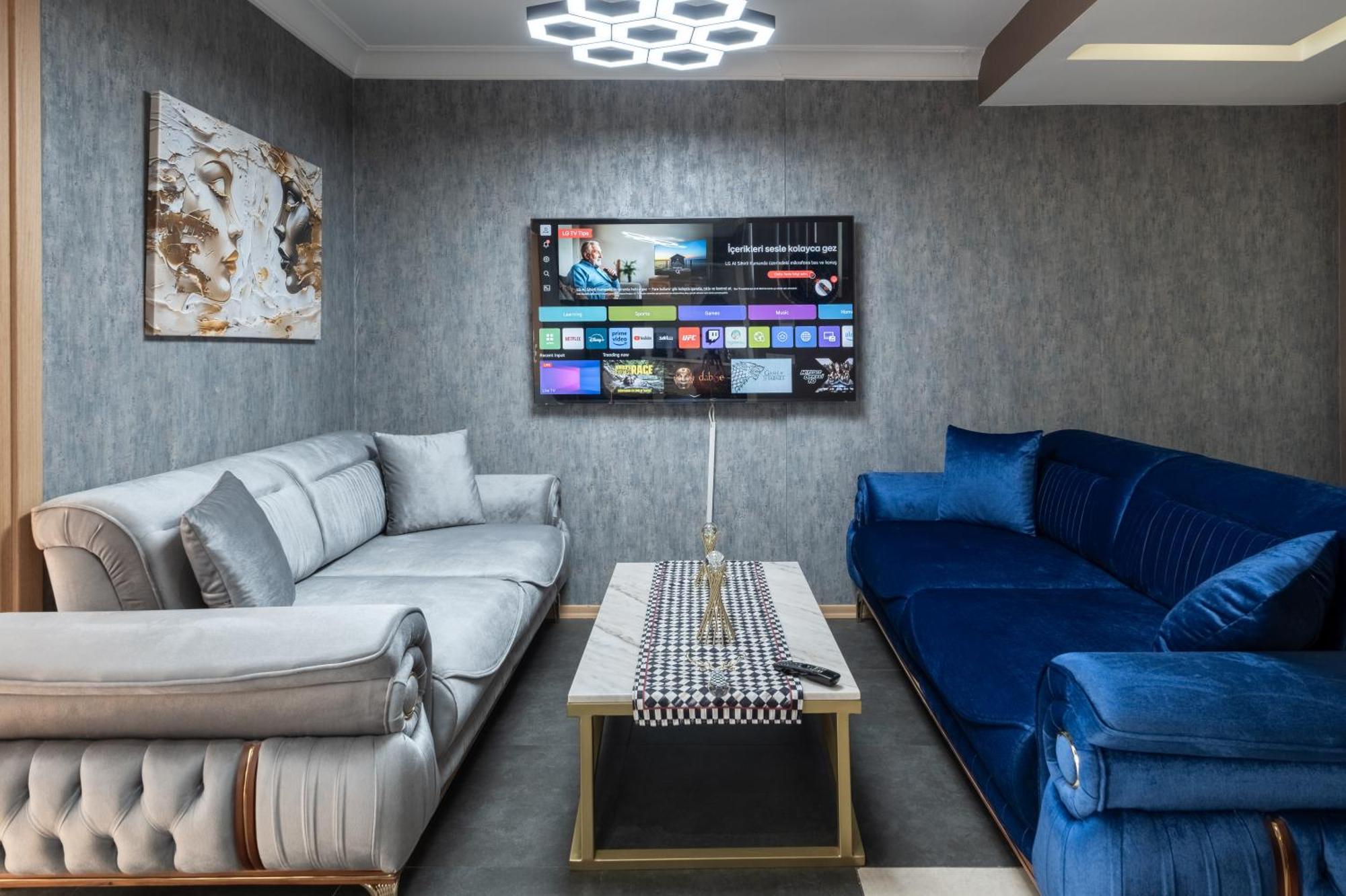 Melvin Apartment
