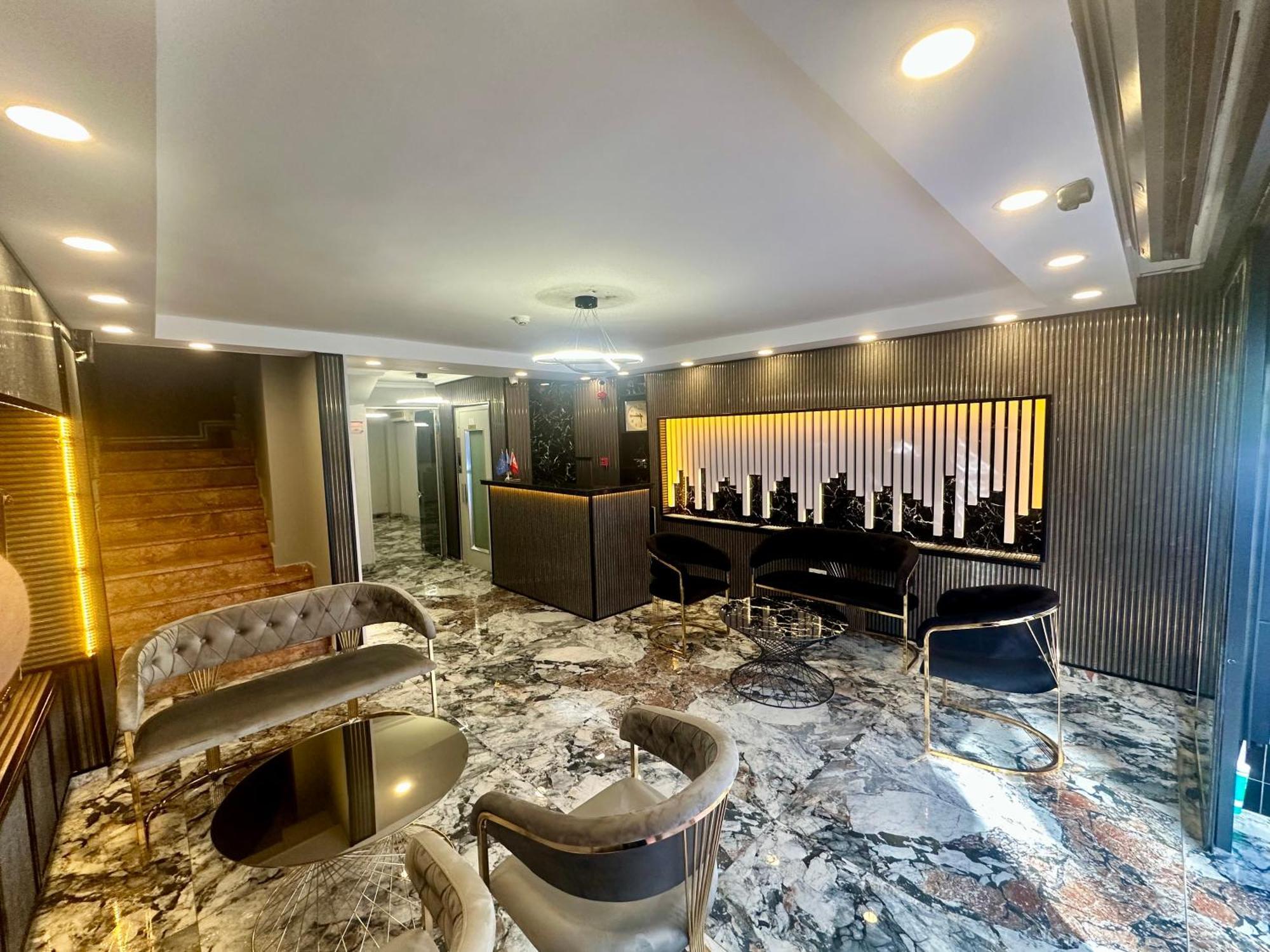 Crowned Exclusive 2* Istanbul