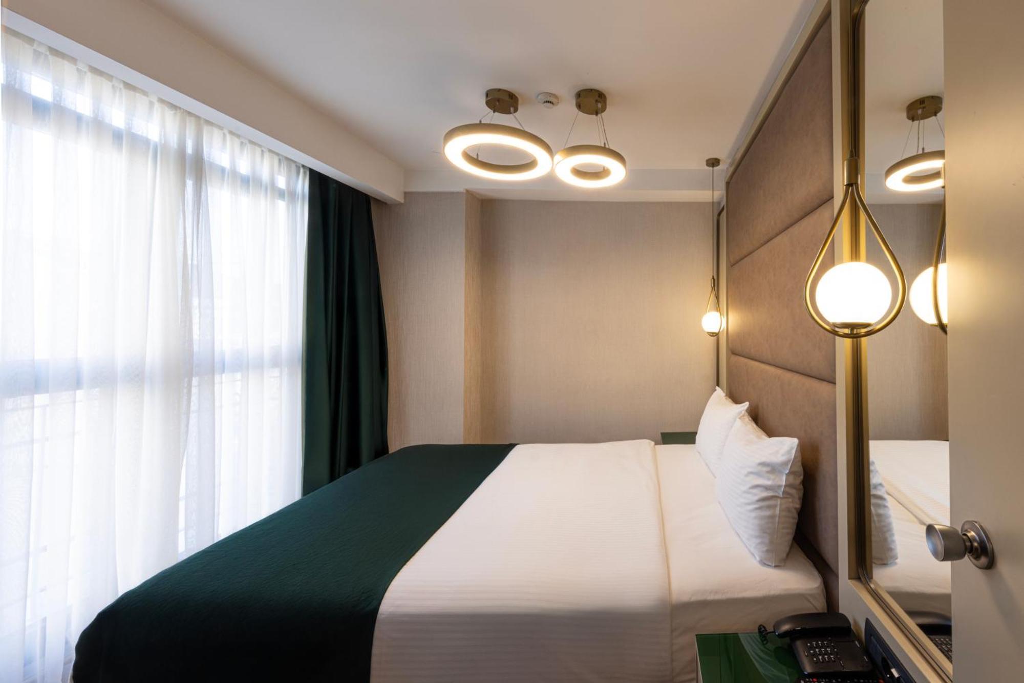 Hotel The Nest 4*