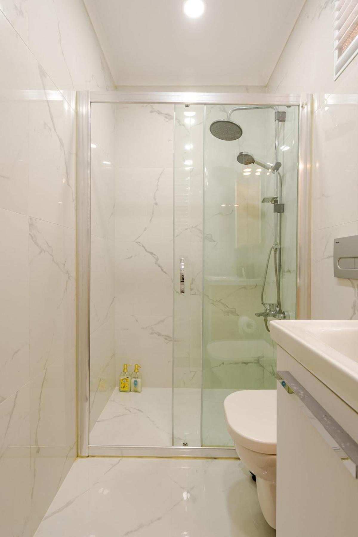 Daire Charming Bagdat Avenue Hideaway, Near Marina İstanbul