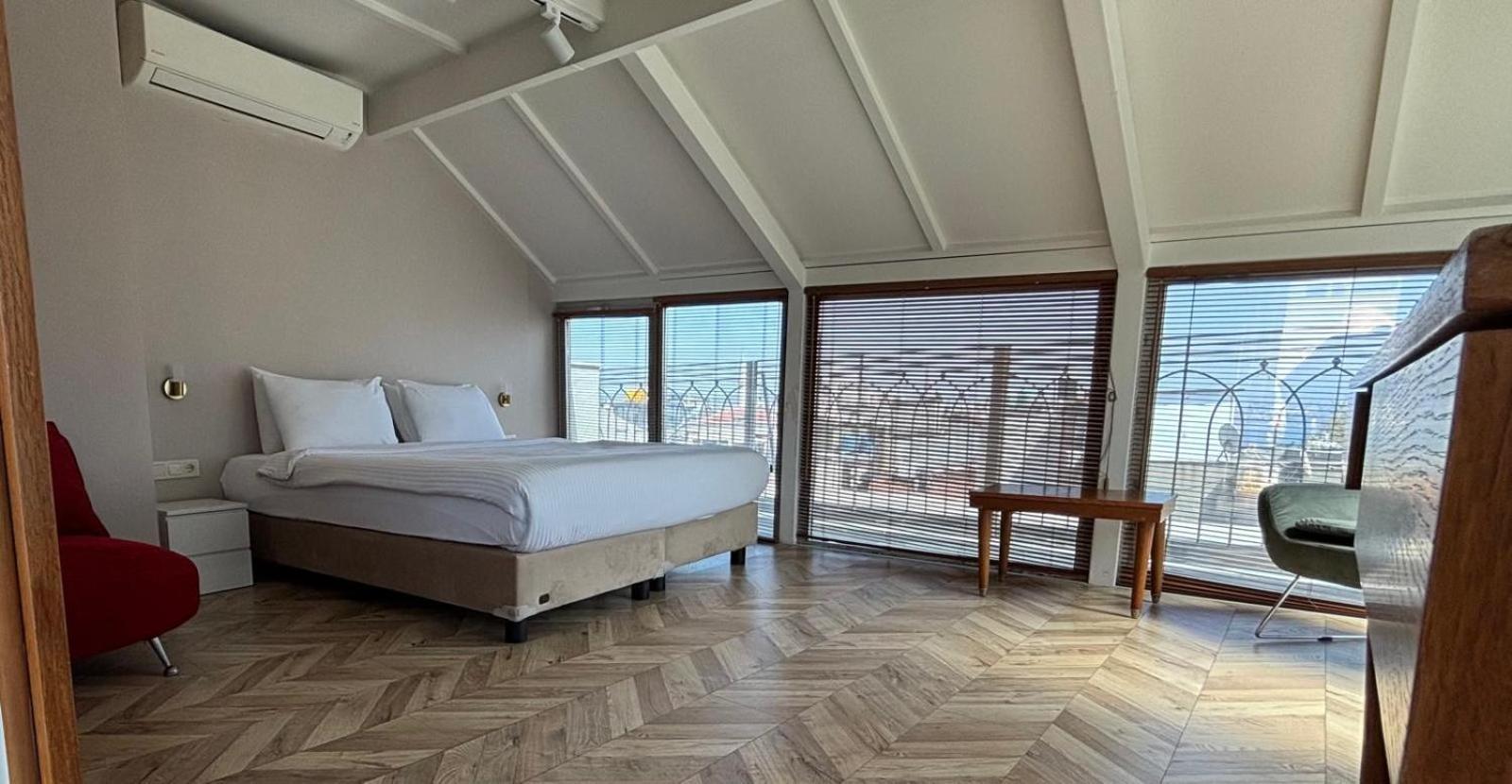 Faros Old - Special Category Hotel 4*