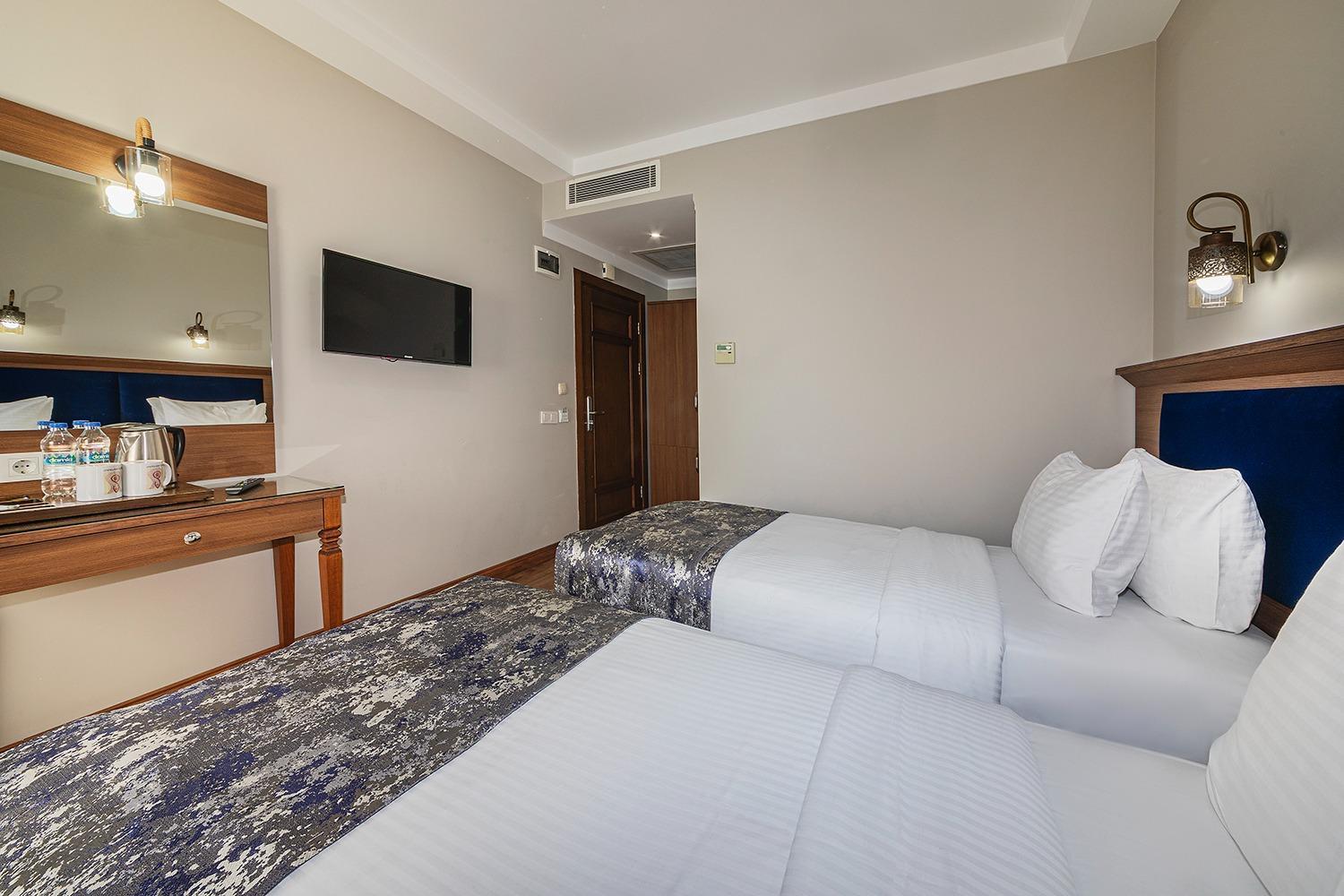 Hotel Aristocrat 3*