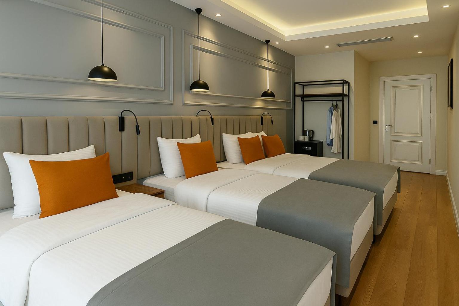Center Port Karakoey *