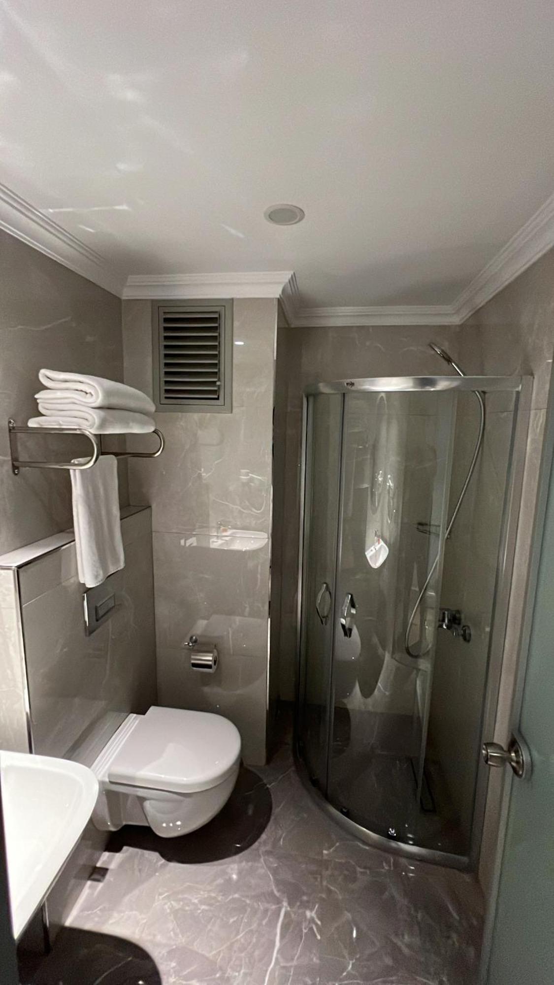 Espoir Hotel