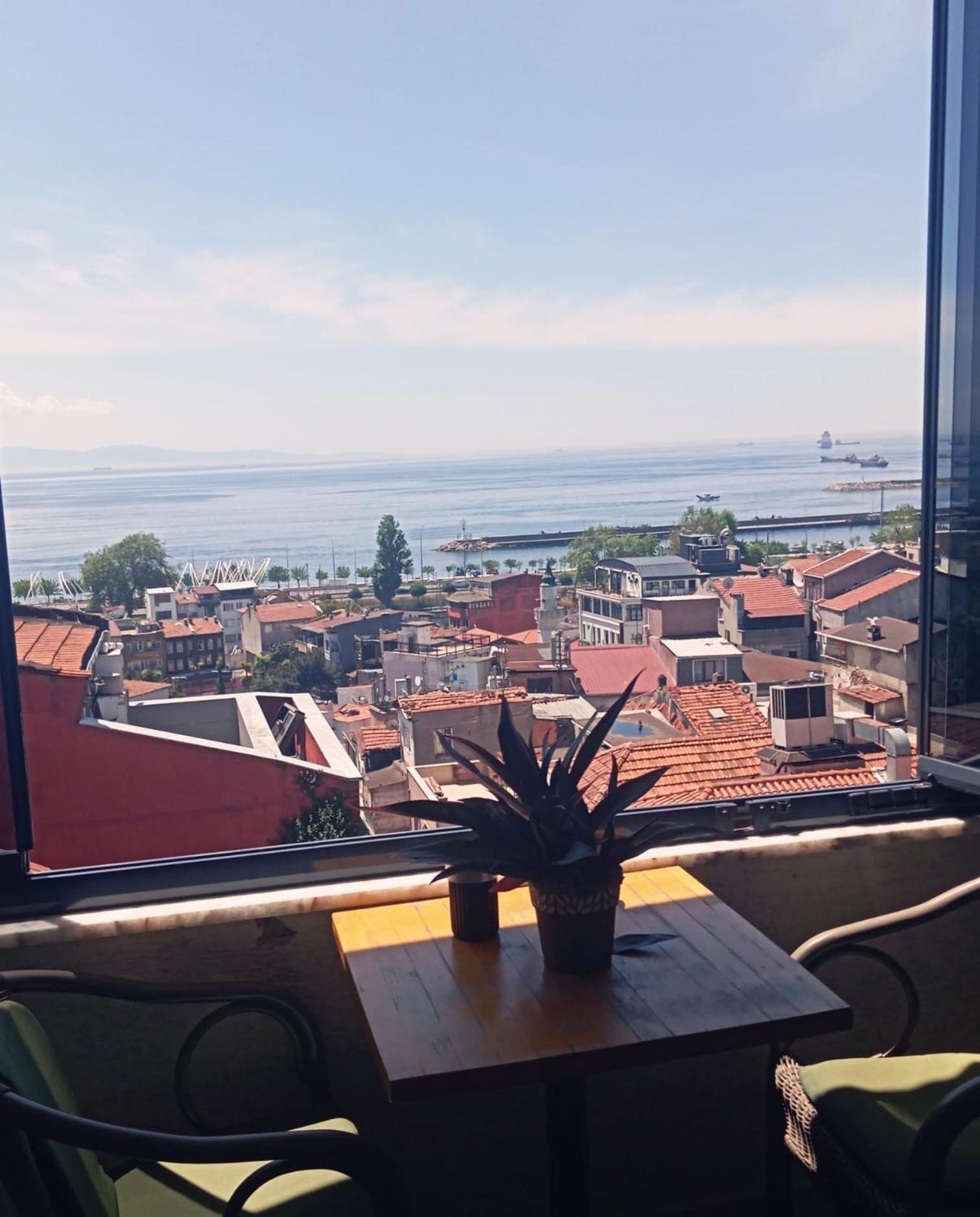 Hotel Peker *