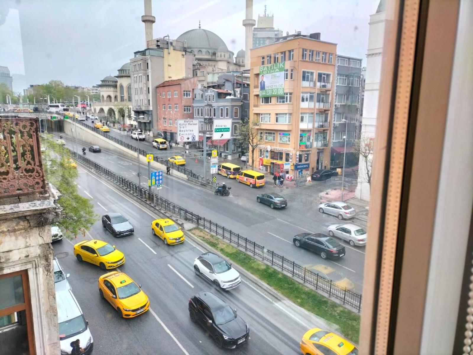 Aparthotel Ava