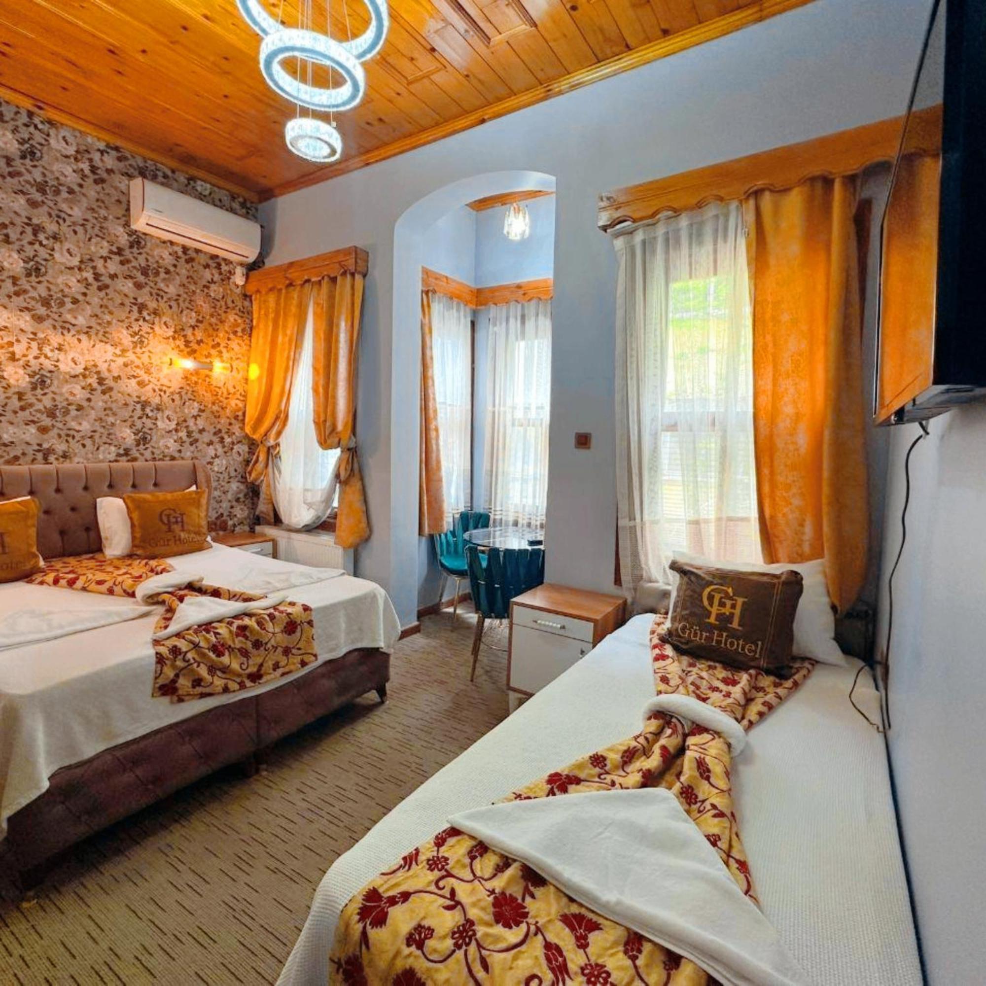 Royal Gur Hotel