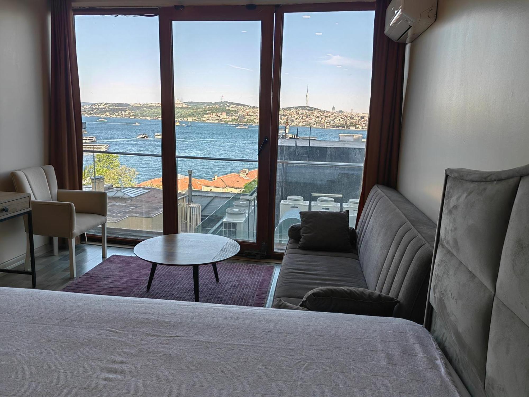 Bosphorus Menekshe Rezidances * Istanbul