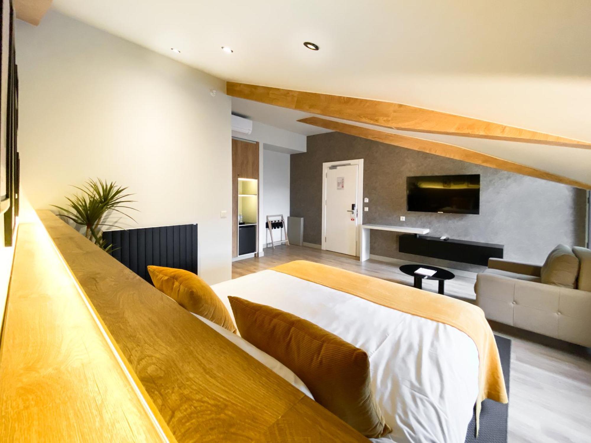 Dugi Hotel