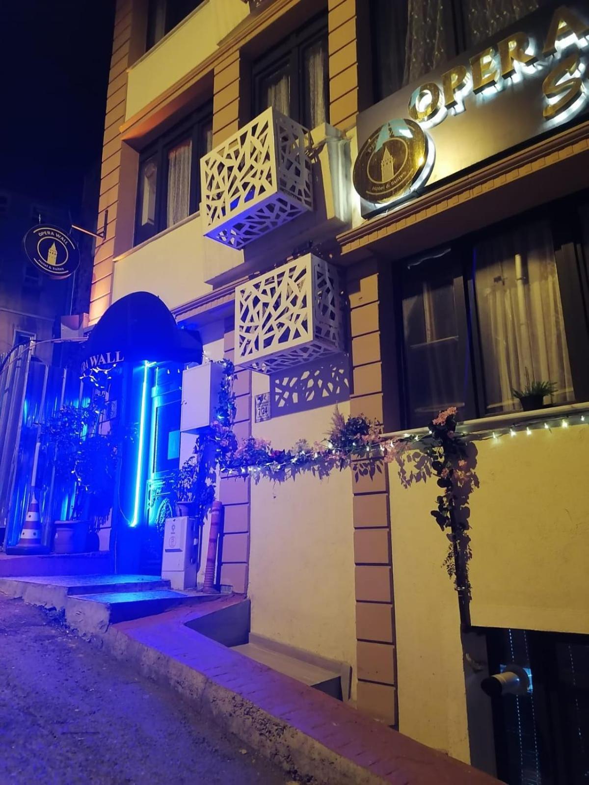 Hotel Opera