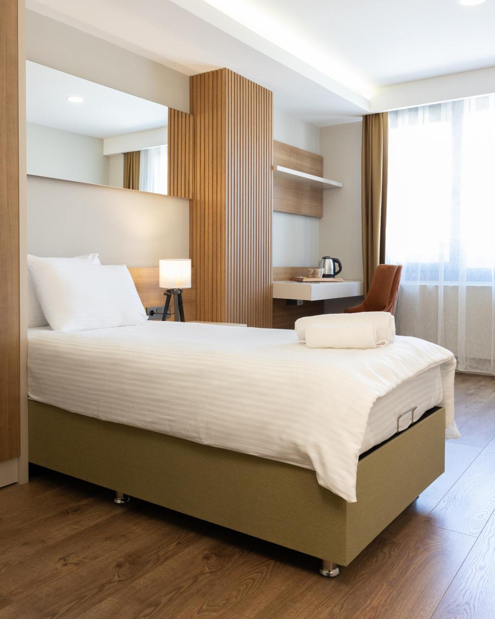 Frezya - Exclusively Woman Hotel