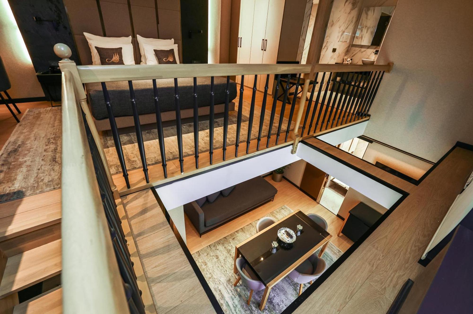 Otel Broyt