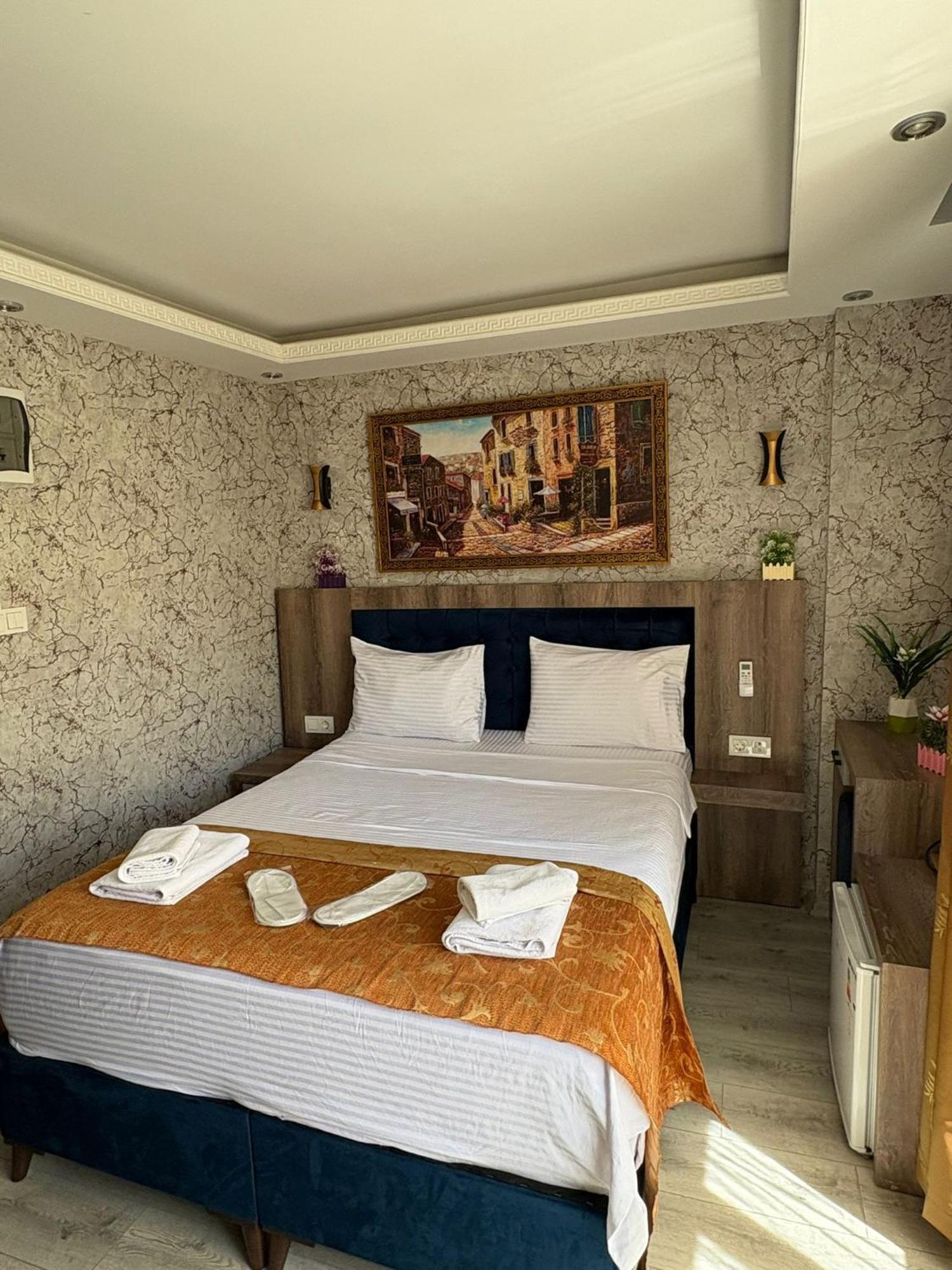 Peker Hotel *