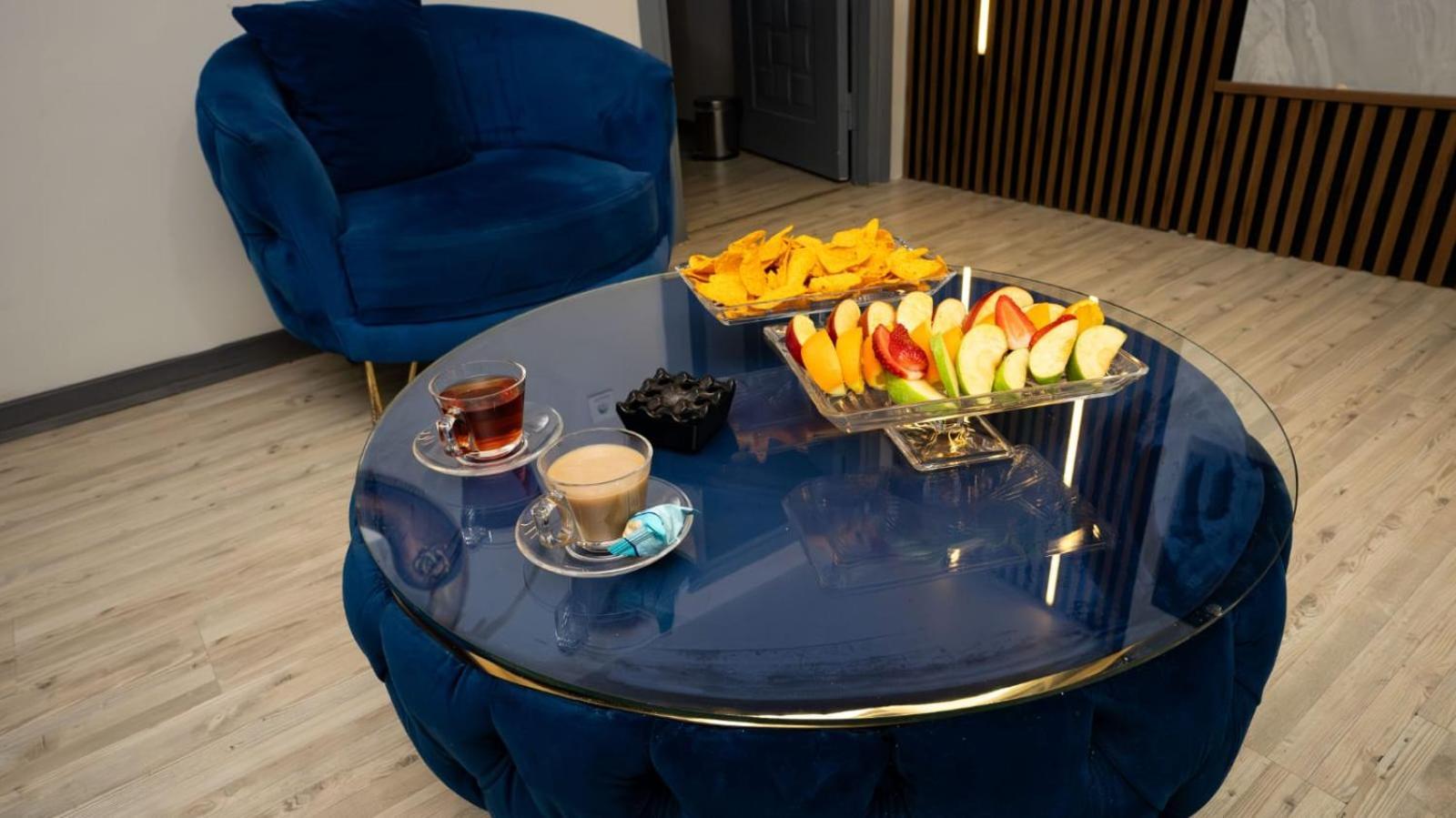 Aparthotel Sara Suit *