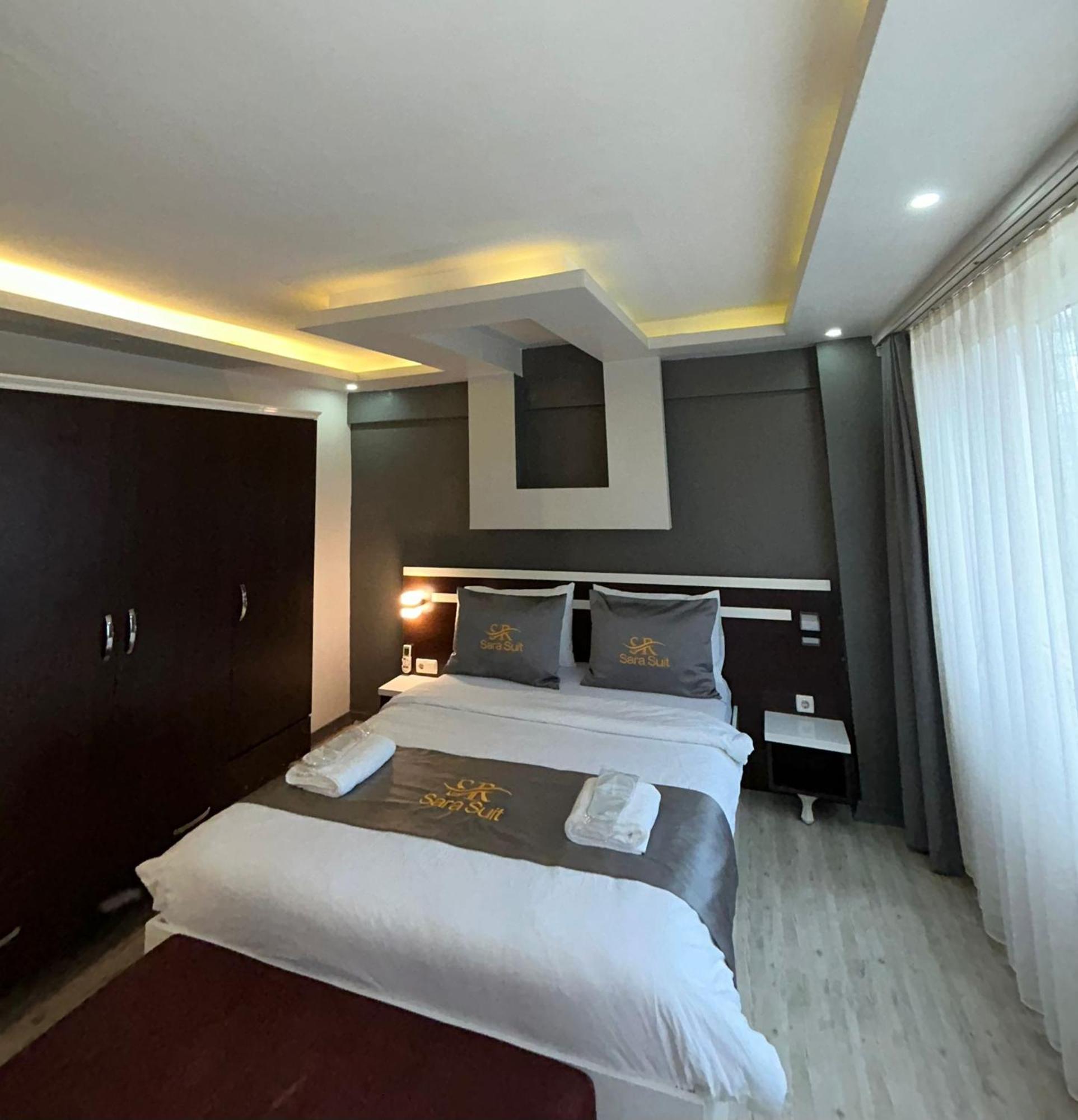 Aparthotel Sara Suit