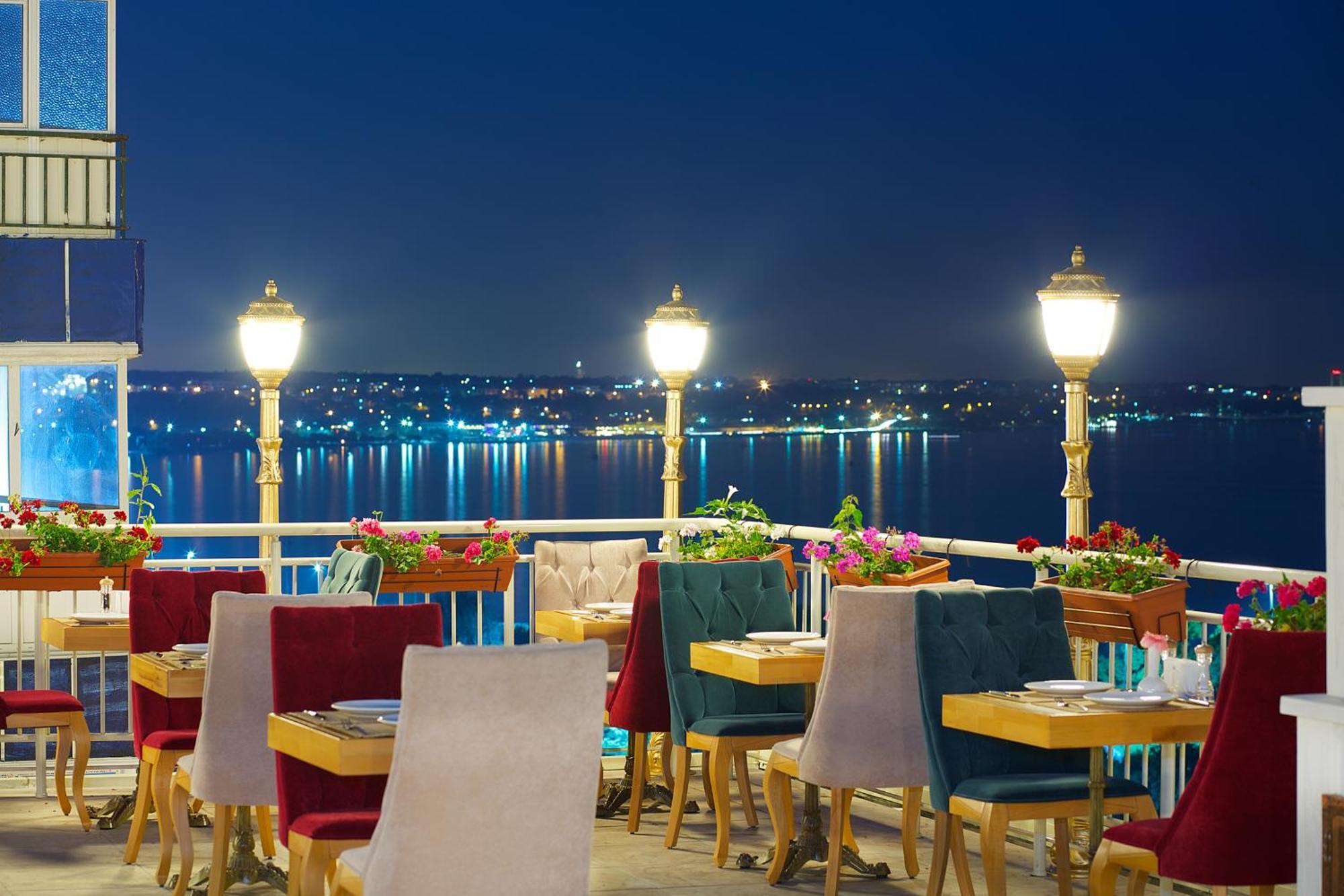 Hotel Emirhan Palace