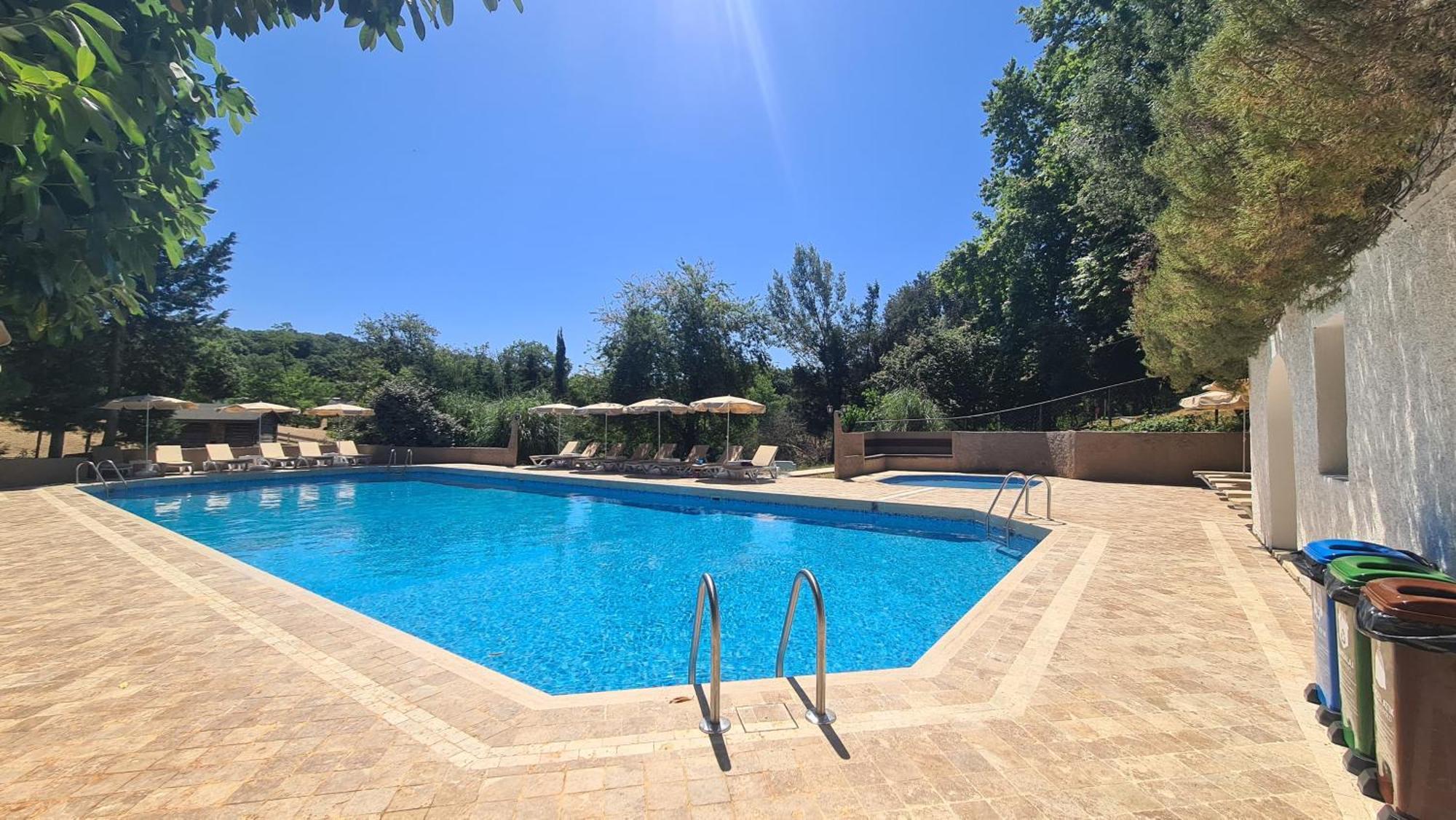 Polonezkoey Country Club & In The Wildlife Park! Resort