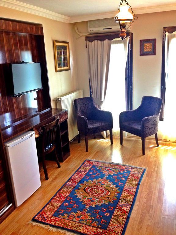 Naz Wooden House