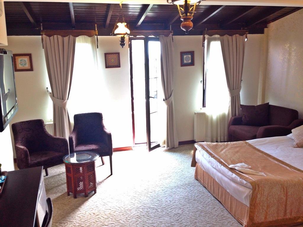 Naz Wooden House