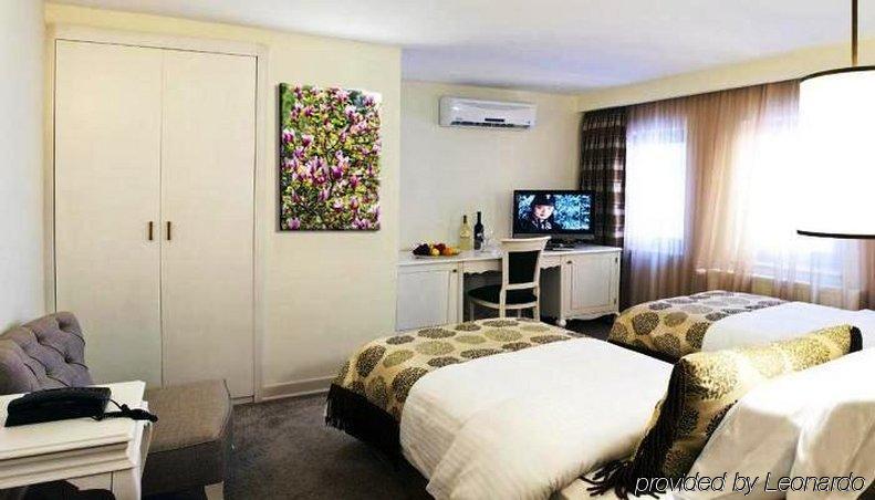 Taximtown Hotel 4*