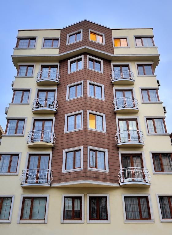 Point Aparthotel 2*