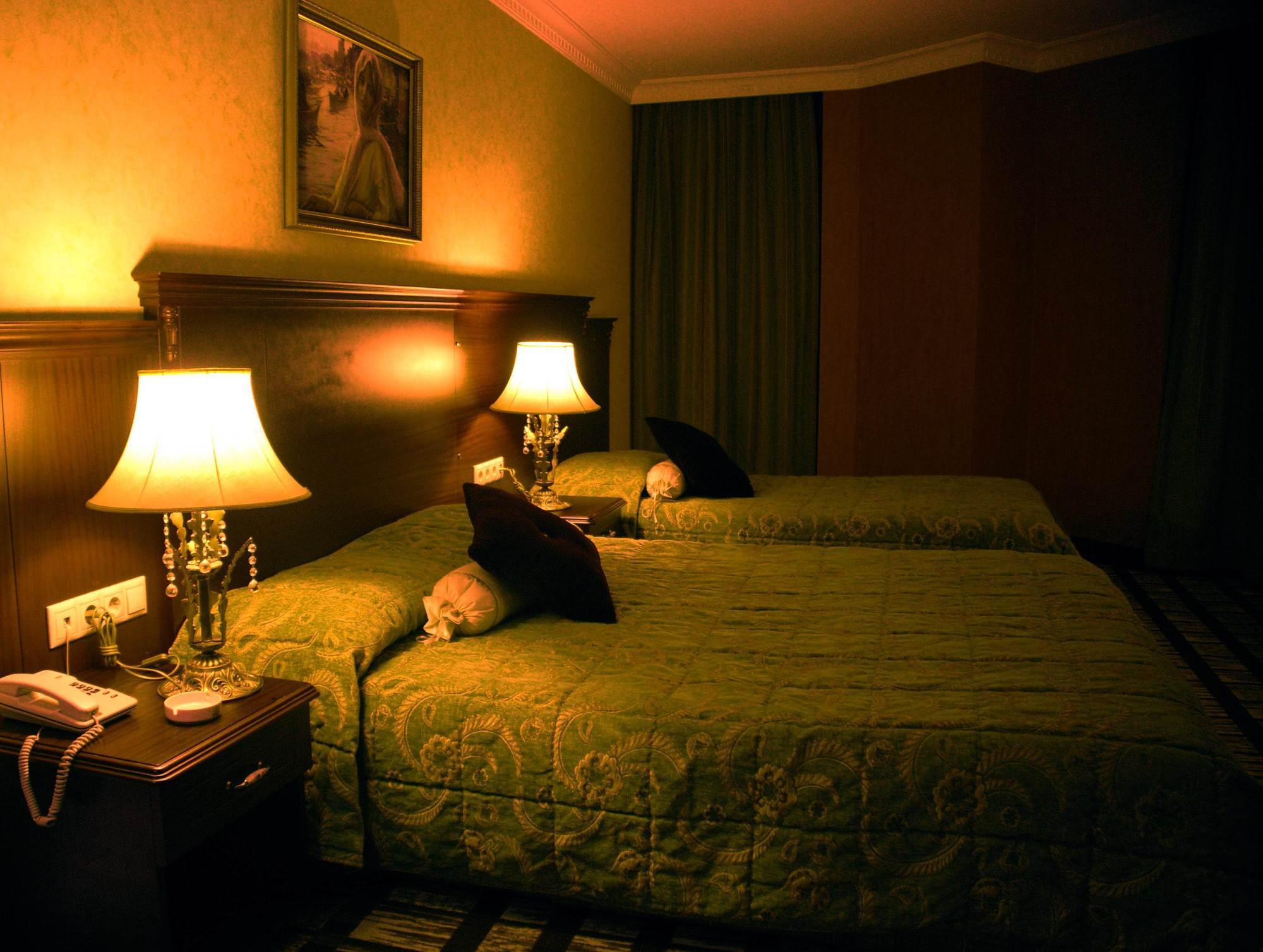 Hotel 9 On 4*