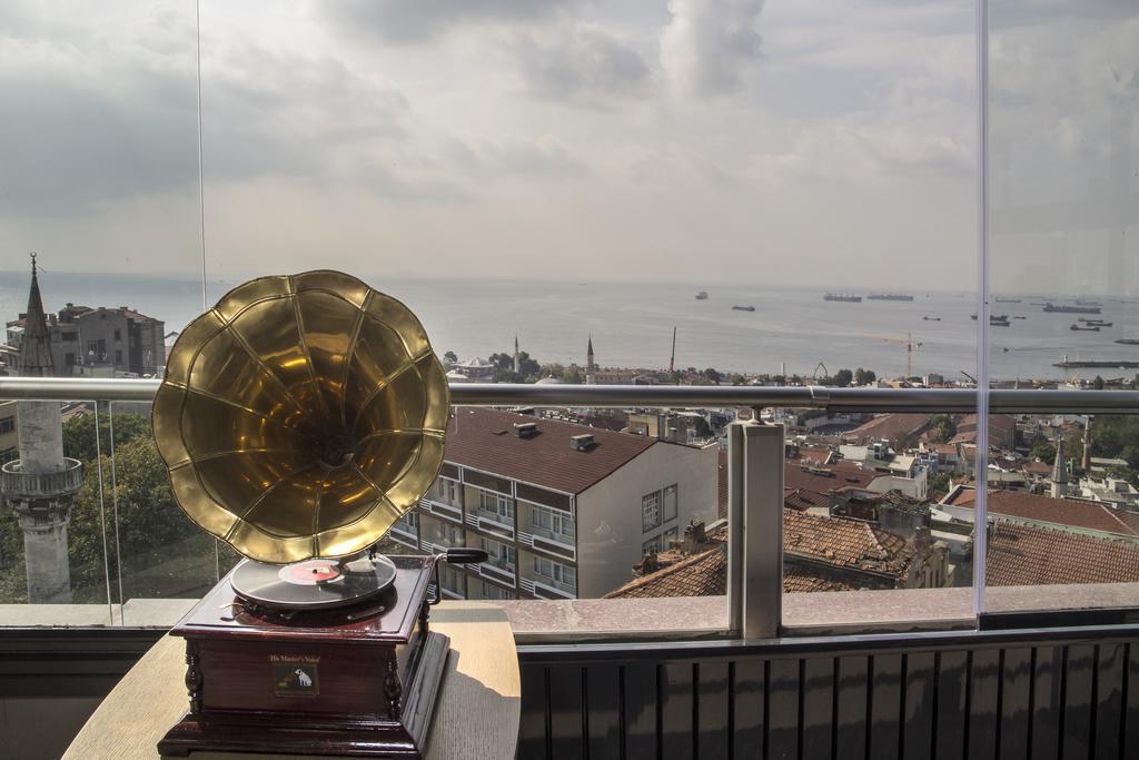 Mina - Special Category Istanbul