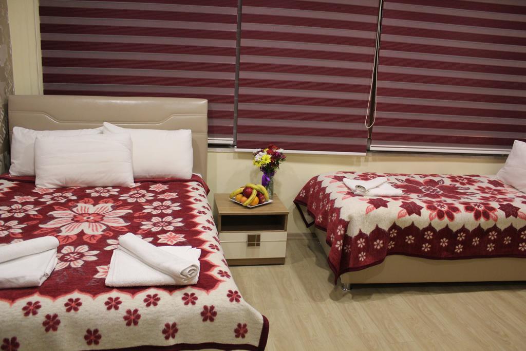 Hotel Goeruer 3*