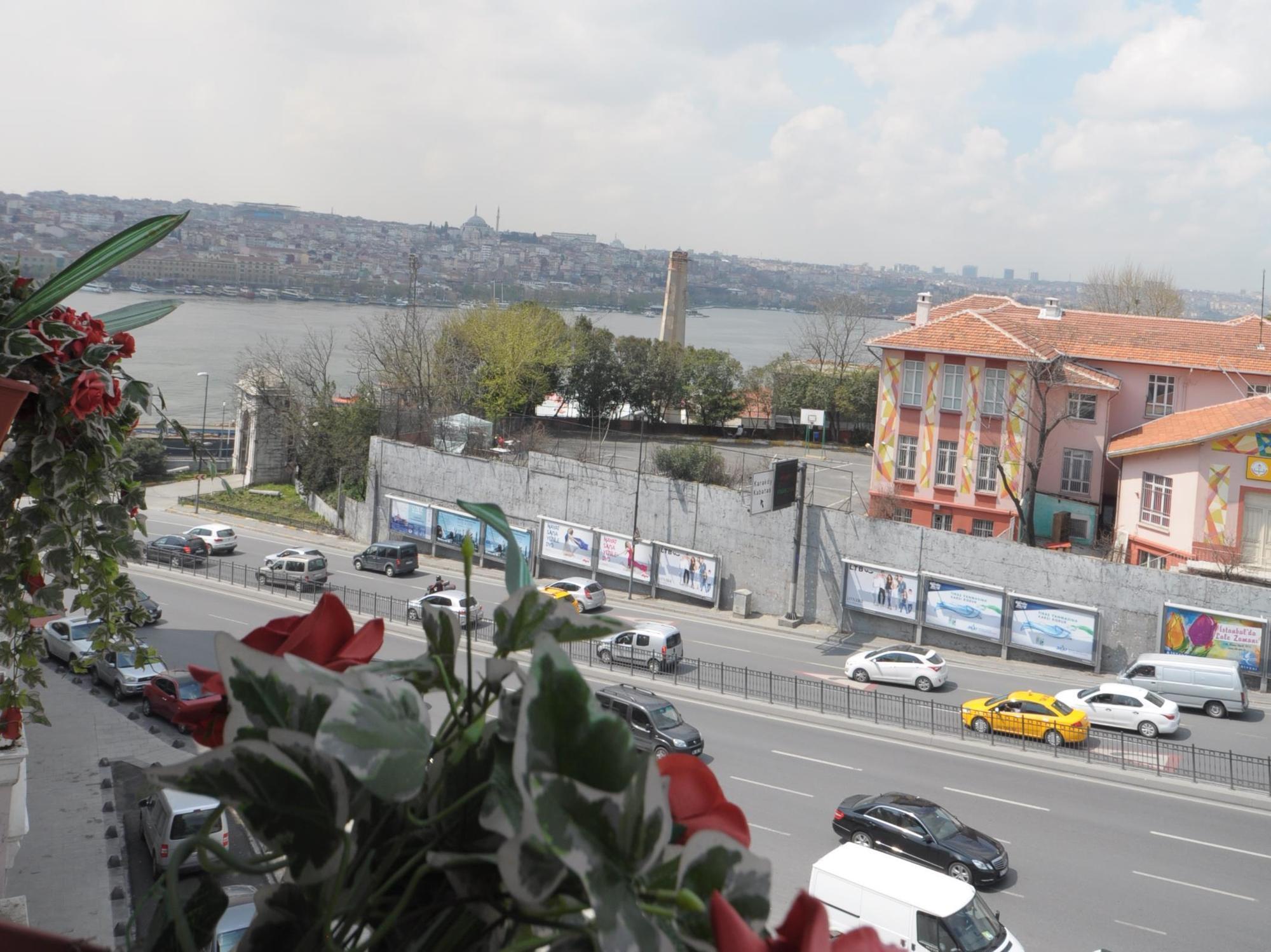 Otel Pera Life 4*