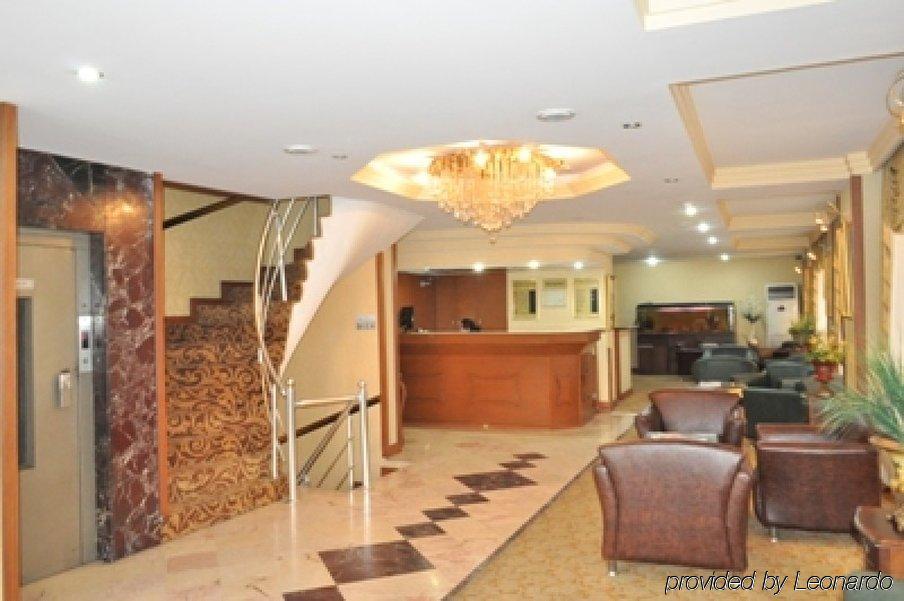 Hotel Kaya Madrid 3*
