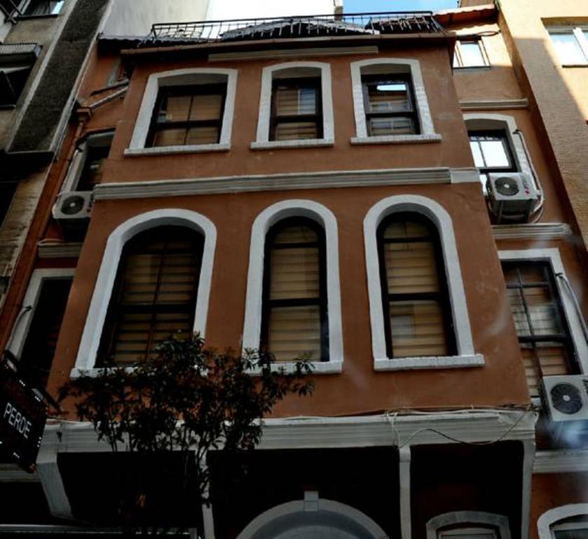 W Kurtulus Istanbul