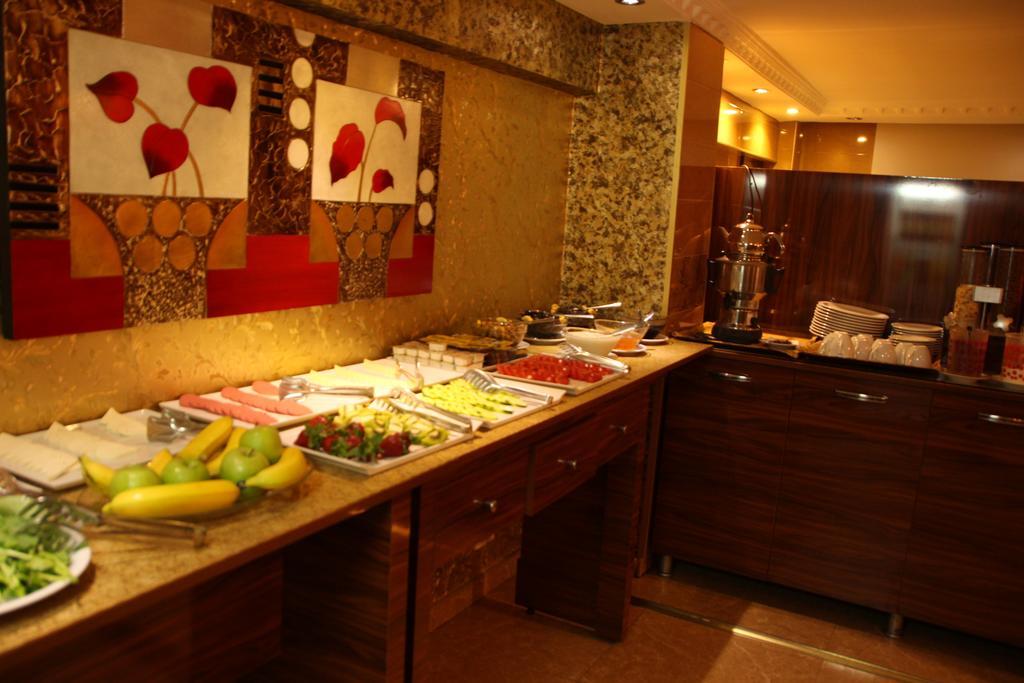 Rio Hotel 2*