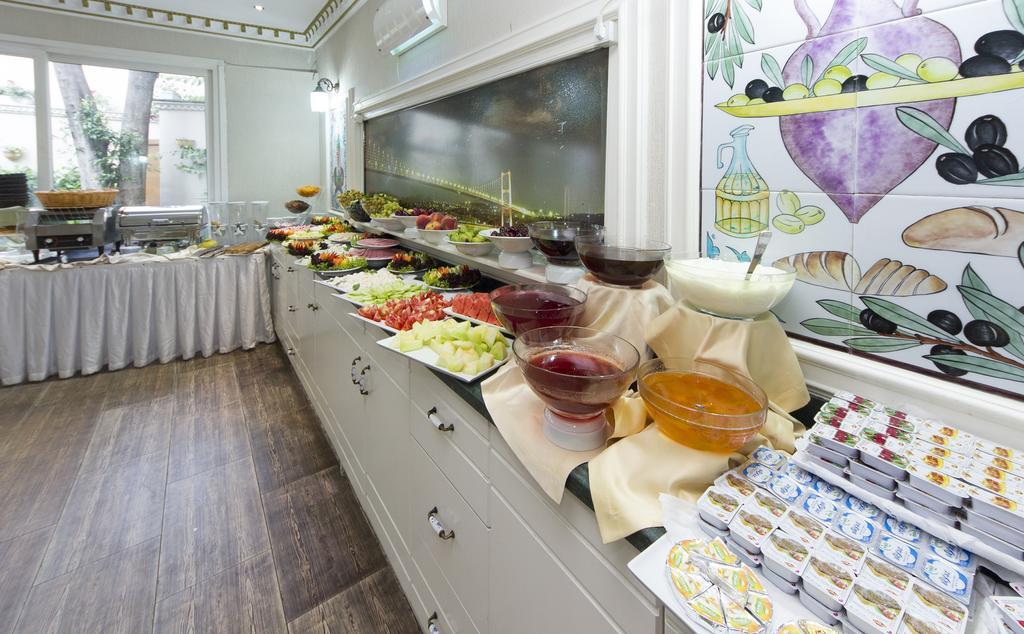 Acomodação com café da manhã  Fuat Bey Palace & 4*