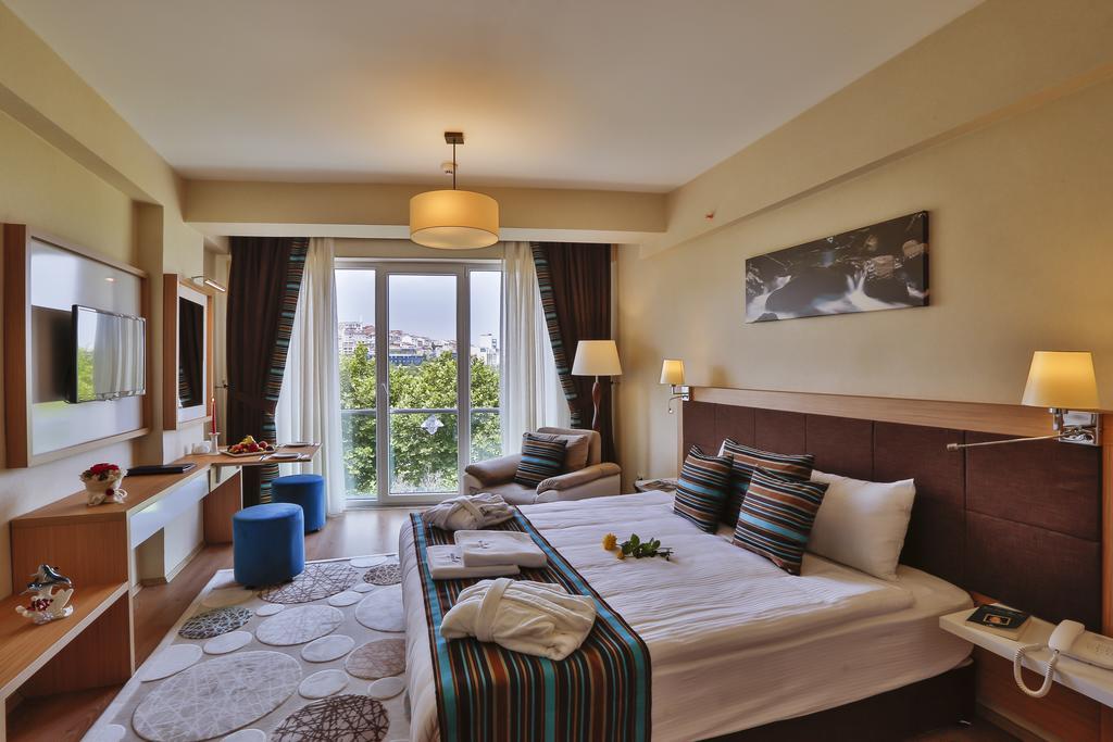 Festinn Golden Horn Hotel 3*