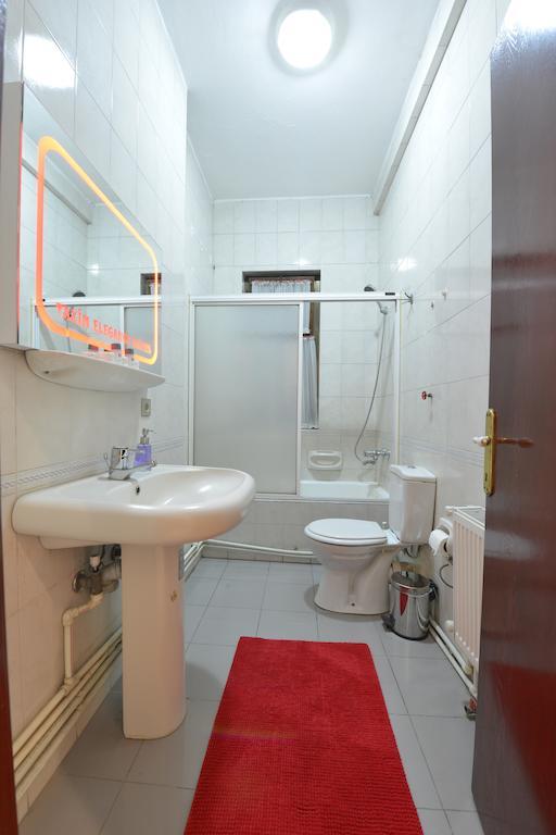 Penthouse Hotel *