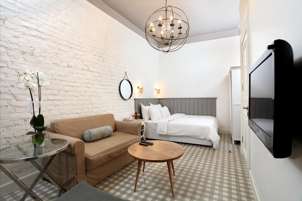 Apartment Ada Homes