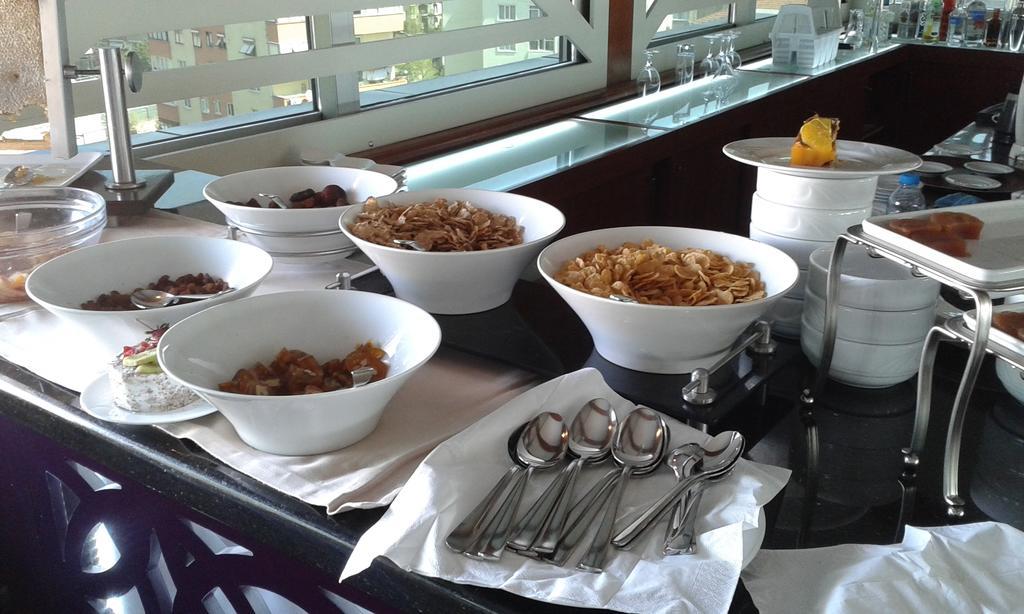 Hotel The Bostanci 4*